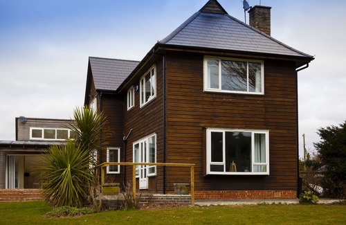 Mayfield House | Extensive 6 Bedroom Holiday Home with Stunning Views of the Mayfield Valley