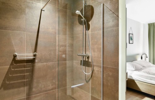 Exloo House | Extra luxury 10-person holiday cottage in the holiday park Landal PUUR Exloo