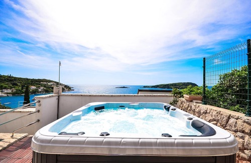 Molunat Villa | Extraordinary 3bed/3bath villa, with sea views,pool and hot tub for 8