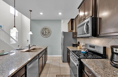 Loughman House | 🥇 Extraordinary 6bd villa near Disney (ST1076)