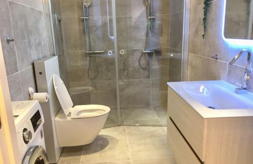 Norrahammar Apartment | Extraordinary apartment with double shower