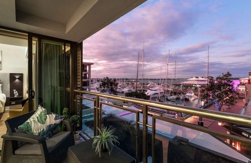 Auckland Central Business District Apartment | Extravagant Escape - Sebel