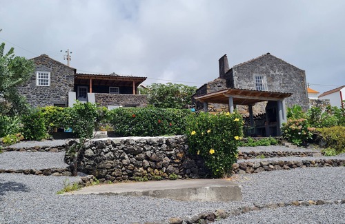 Calheta de Nesquim Cottage | Férias de Sonho na Ilha do Pico, nos Açores