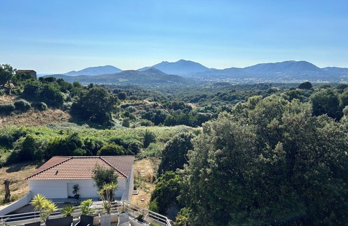 Bastelicaccia Apartment | F3 in a charming villa in a quiet location shared swimming pool panoramic sea and mountain view