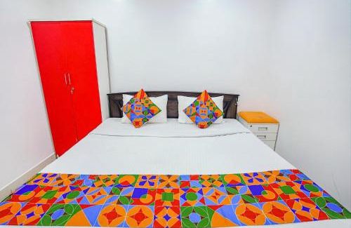 Royapettah Hotel | FabExpress Lloyds Inn I - Nr Korea Embassy, Royapettah
