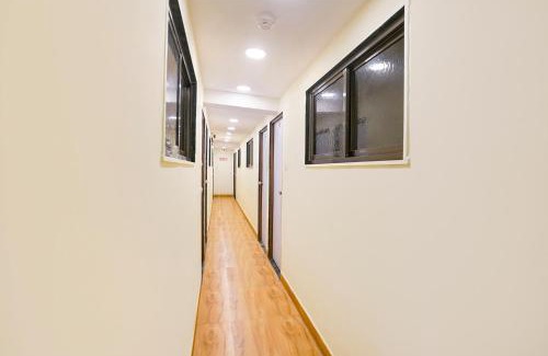 Goregaon West House | FabExpress Metro Galaxy Inn - Nesco Exhibition Centre