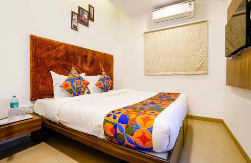 Andheri Hotel | FabHotel Amfahh Inn - Nr-Kokilaben Hospital