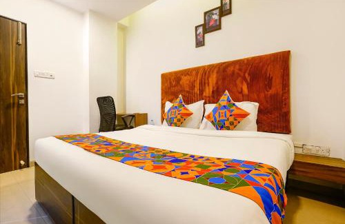 Andheri Hotel | FabHotel Amfahh Inn - Nr-Kokilaben Hospital