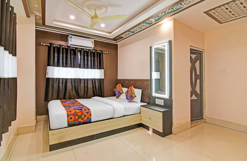 Dumdum Hotel | Fabhotel Bn Palace