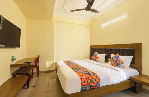 Central Chennai Hotel | Fabhotel Gt Galaxy Park