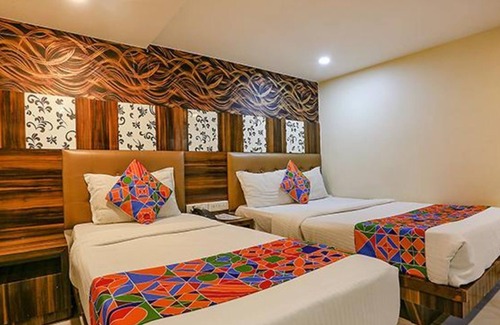 Dharavi Hotel | Fabhotel Pearl View