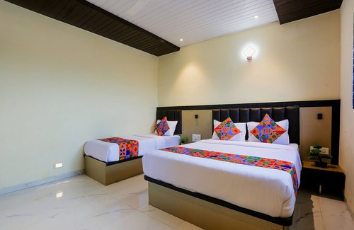 Dharavi Hotel | Fabhotel Prime Land