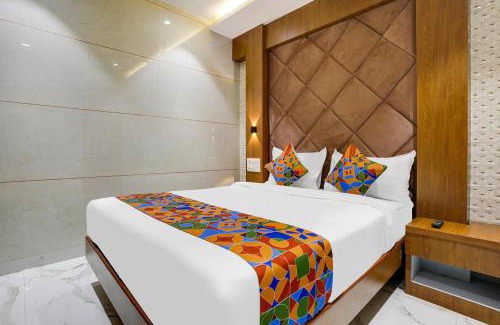 Dharavi Hotel | FabHotel Regal Residency