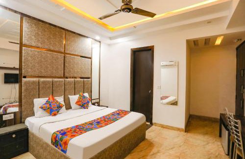 Pitampura Hotel | FabHotel Royal Mirage I