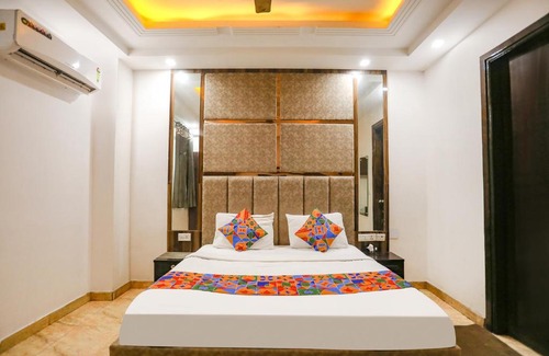 Pitampura Hotel | FabHotel Royal Mirage I