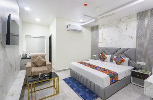 Khammam Hotel | FabHotel Sky Land