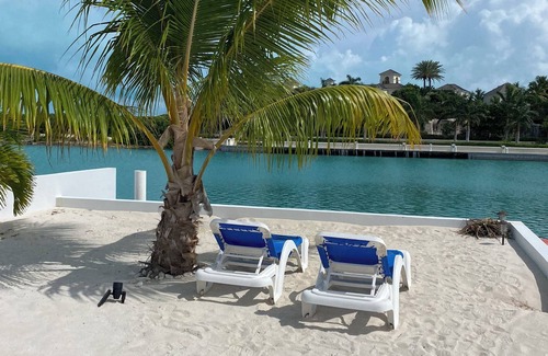 Juba Sound Condo | Fabulous Penthouse Condo with great sea views.