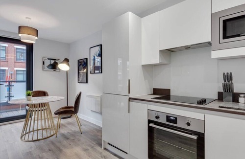 Bordesley Apartment | Fabulous 1 Bed Flat in the Heart of Birmingham
