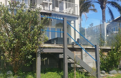Gulf Harbour House | Fabulous 1 bedroom apartment with views over a perfect little lake. n