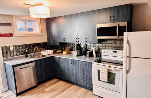 Plateau Apartment | Fabulous 2-bedroom apartment with WiFi in charming Québec