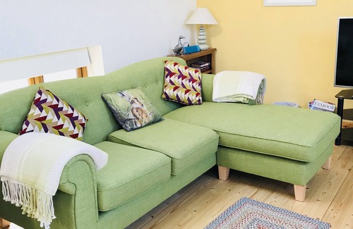 South Molton Cottage | Fabulous 2 bedroom cottage located in a smallholding near Exmoor and beaches