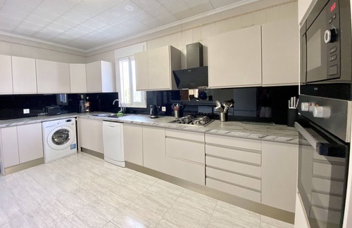 San Luis Villa | Fabulous 4 bedroom 3 bathroom large family villa with private pool