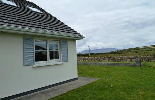 Clooncarrabaun Cottage | Fabulous cottage in a perfect location to explore The Wild Atlantic Way &Co Mayo