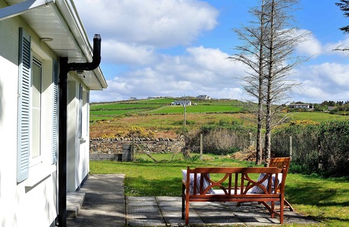 Clooncarrabaun Cottage | Fabulous cottage in a perfect location to explore The Wild Atlantic Way &Co Mayo