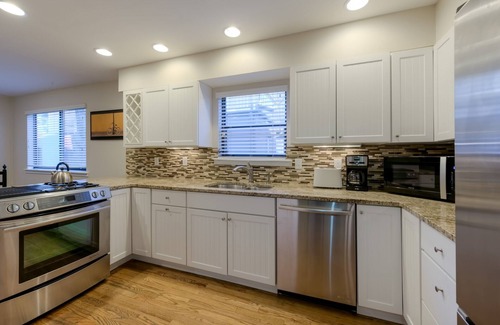 Downtown Apartment | Fabulous Downtown Kitchen!