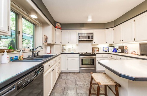 Eden Isle House | Fabulous Family Lake House on Eden Isle