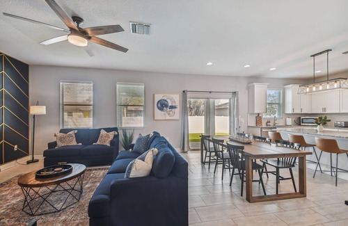 North Hyde Park House | Fabulous Find - North Hyde Park w/Game room - Near Everything Tampa!