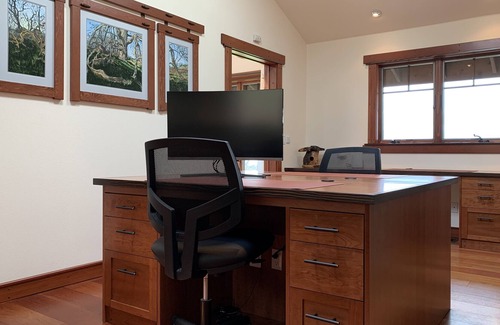 Browns Valley House | Fabulous Hideaway in Northern California Foothills, close to Collins Lake.