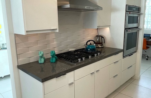 Indian Canyon House | Fabulous Remodeled Mid-Century Townhouse in South Palm Springs!