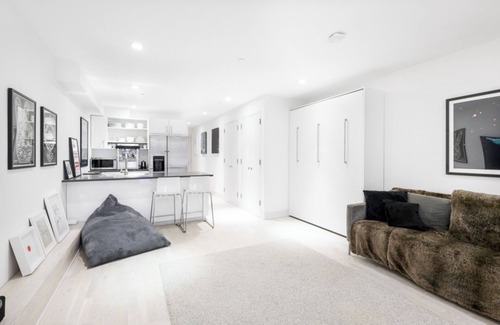 Manhattan Valley Apartment | Fabulous Studio apartment Central Park New York.