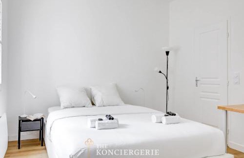 Saint-Merri Apartment | Face a l'eglise Saint Merri Elegance et calme