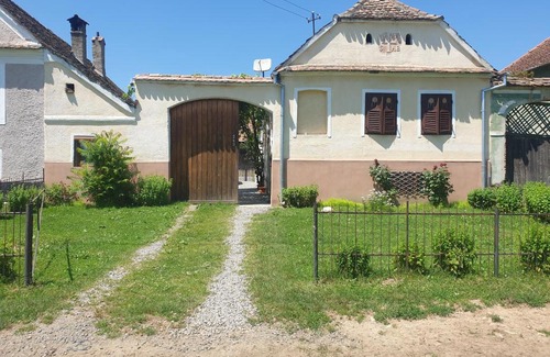 Viscri Bed & Breakfast | Facilitati cazare Raluca