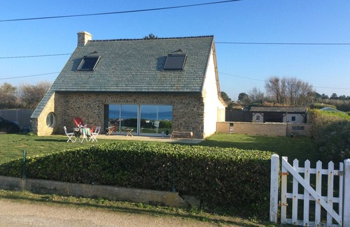 Vicq-sur-Mer House | Facing the sea in the water and in addition in summer the swimming pool!