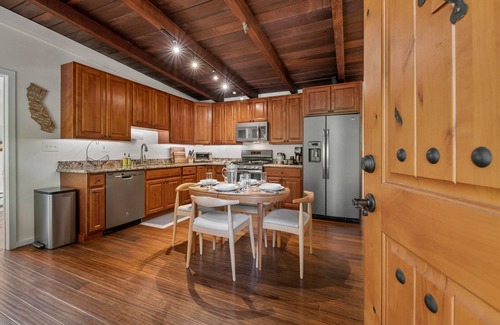 Hacienda Cabin | Faeya Grove - Charming Family Getaway! Remodeled, short drive to Russian River.