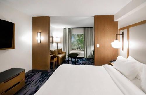 Highland Park Hotel | Fairfield by Marriott Inn & Suites Louisville Airport