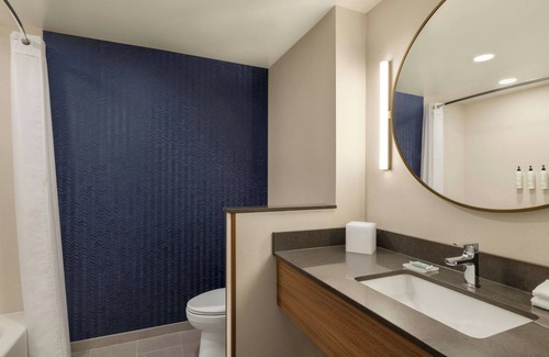 Butztown Hotel | Fairfield by Marriott Inn & Suites Bethlehem PA