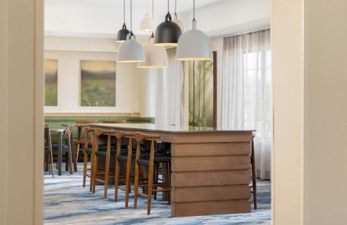 Willowville Hotel | Fairfield Inn and Suites by Marriott Cincinnati Eastgate