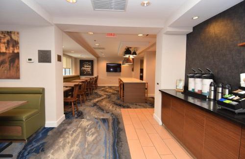 Binghamton Hotel | Fairfield Inn by Marriot Binghamton