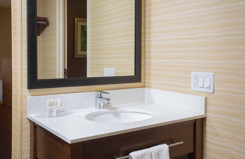 Manchester Hotel | Fairfield Inn by Marriot Manchester-Boston Regional Airport