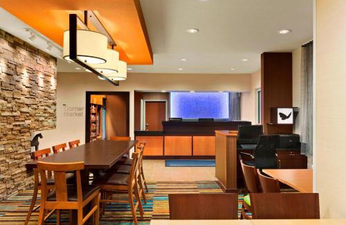 Mount Pleasant Hotel | Fairfield Inn Racine