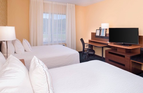 Huntington Hotel | Fairfield Inn & Suites by Marriott Huntington