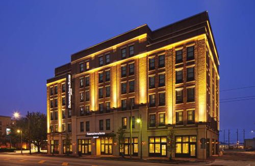 Yamacraw Village Hotel | Fairfield Inn & Suites by Marriott Savannah Downtown Historic District