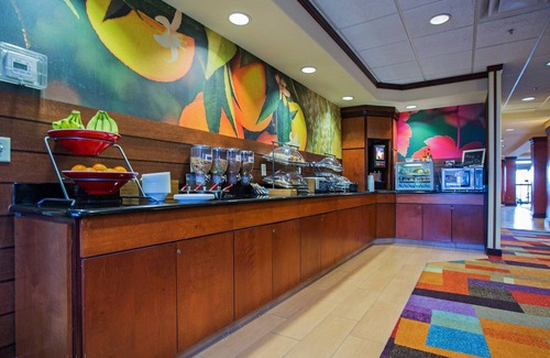 Toledo Hotel | Fairfield Inn & Suites by Marriott Toledo North