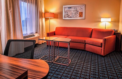 Montgomery Hotel | Fairfield Inn & Suites by Marriott Montgomery Airport South