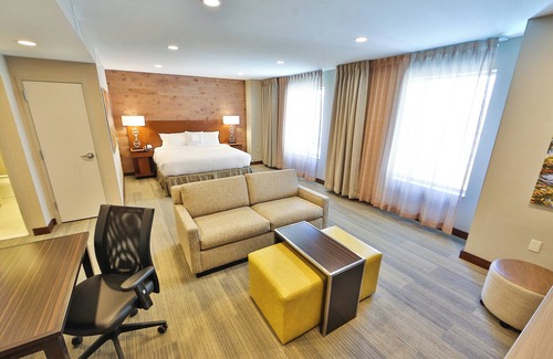 Savannah Hotel | Fairfield Inn & Suites by Marriott Savannah Midtown