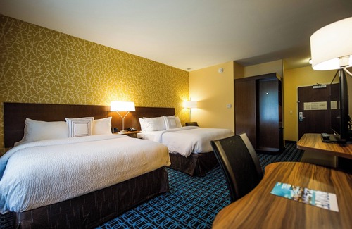 Cambridge Hotel | Fairfield Inn & Suites Cambridge